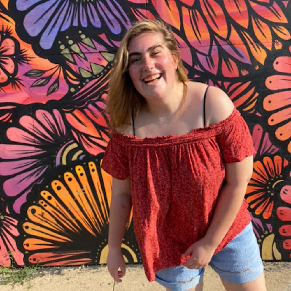 Meet your Posher, Mikayla
